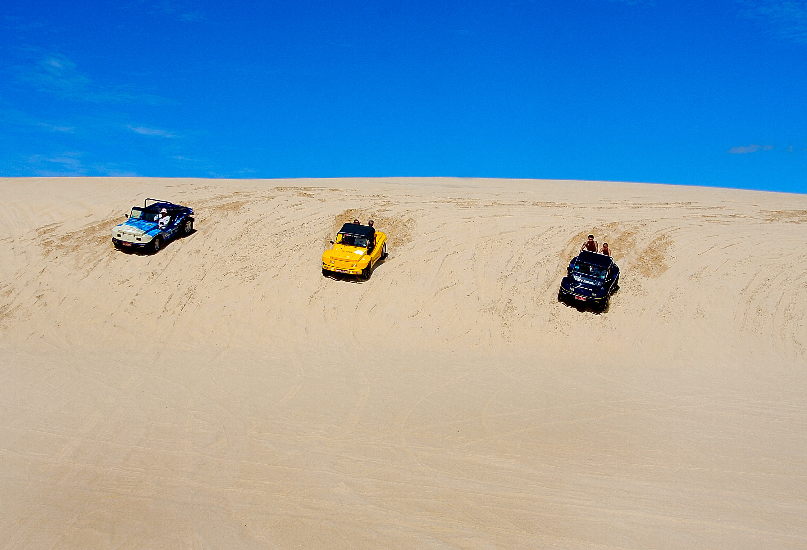 16 dunas douradas em Pitangui.jpg